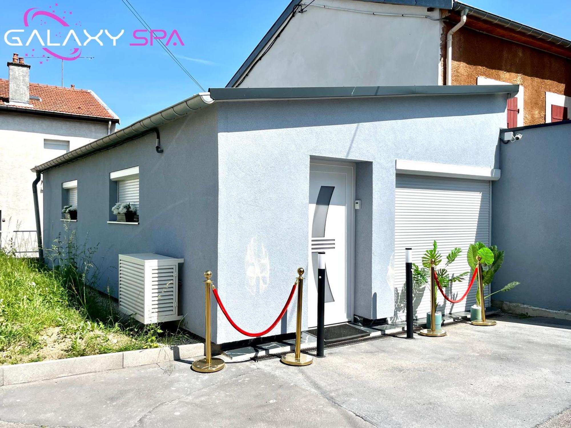 Galaxy Spa - Suite Jupiter Jacuzzi Privatif Champigneulles Екстер'єр фото